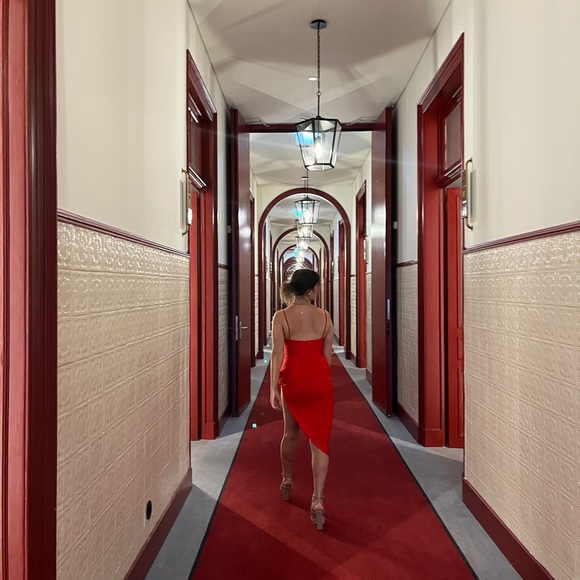 Red midi dress - Picture 5 of 6